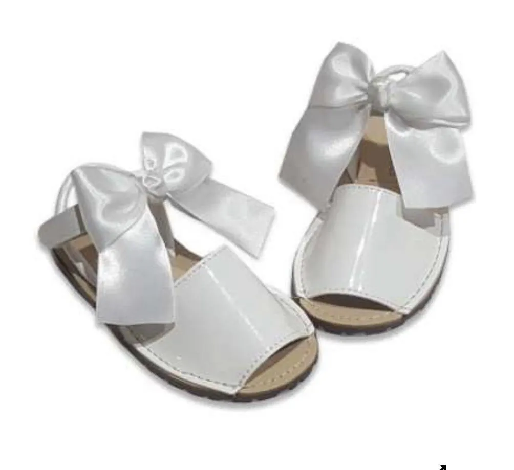 7501 White Avarcas Sandals NO BOW