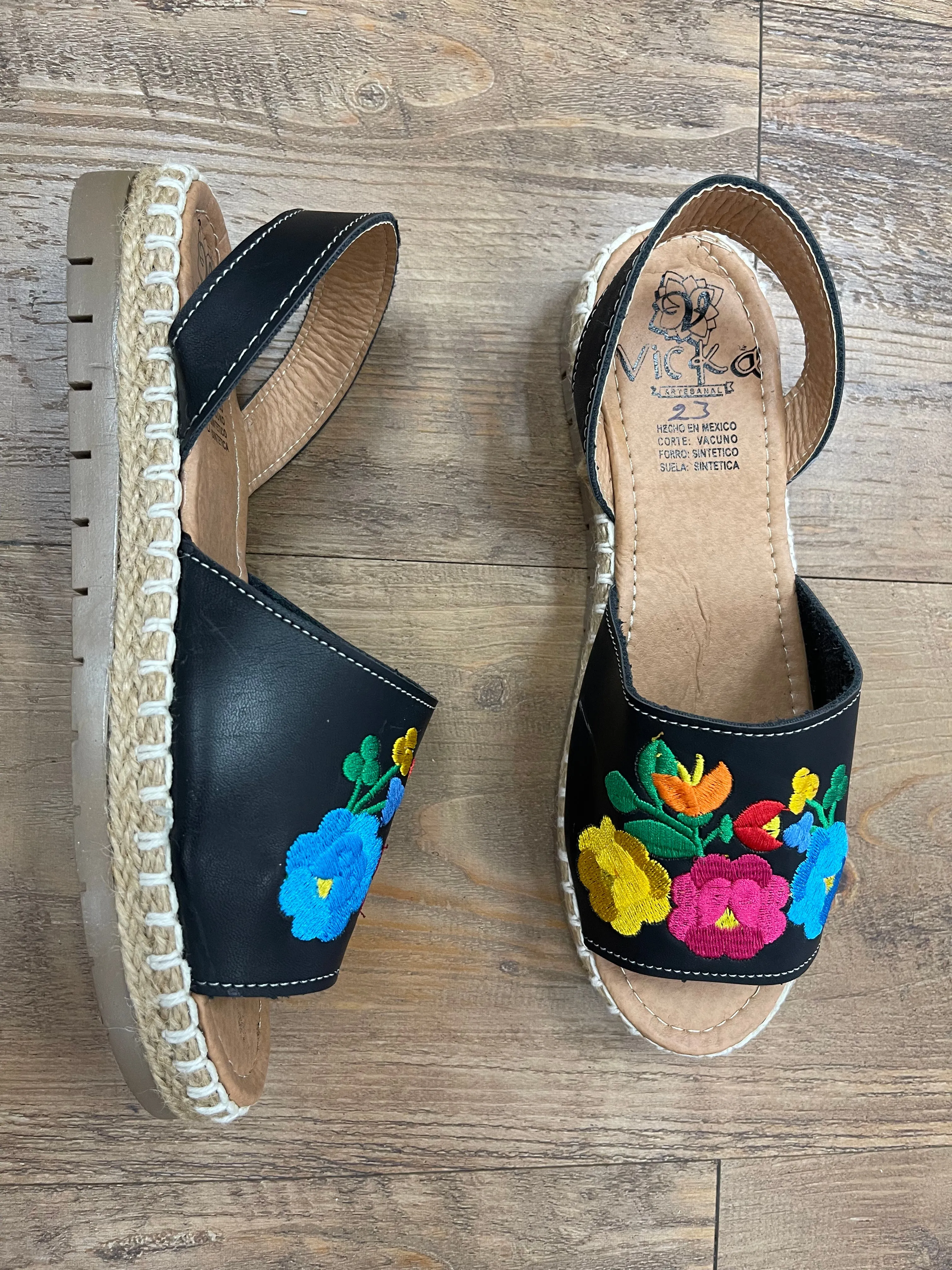 Jardin Black Leather Embroidered Sandals