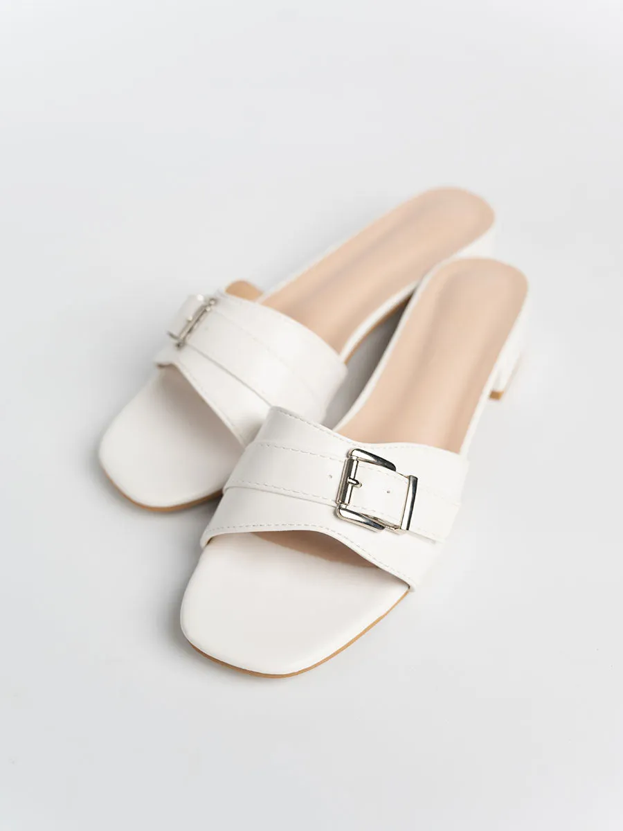 Naynie Buckle Sandals