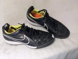 Nike Tempo Cleats Size 6.5 Color Black Condition Used